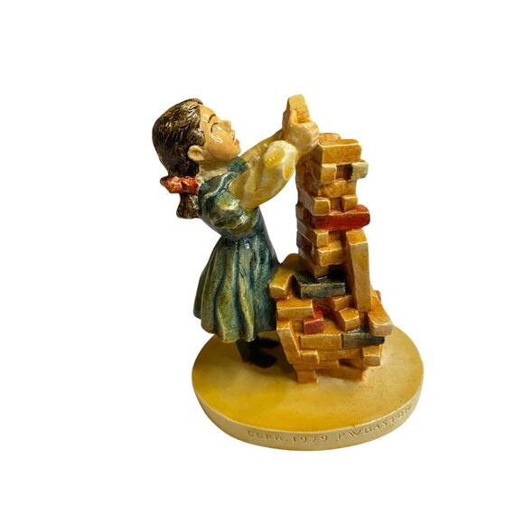 1979 Sebastian Miniatures Figurine Signed Numbered Building Days Girl 3.5" - Picture 3 of 7